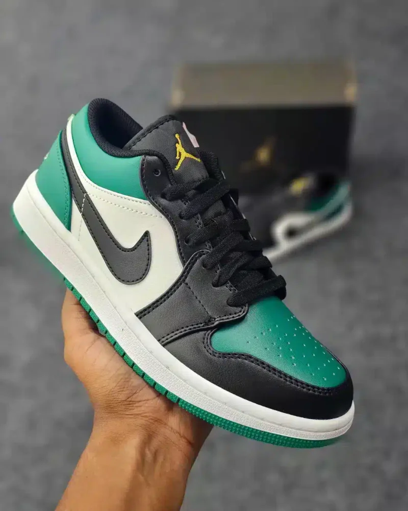 Air Jordan 1 Low "Pine Green Toe" : Top
