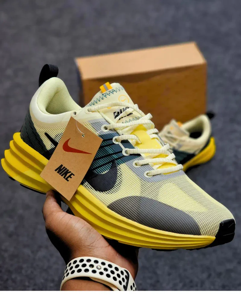 Lunar Roam 'Alabaster and Green Abyss'