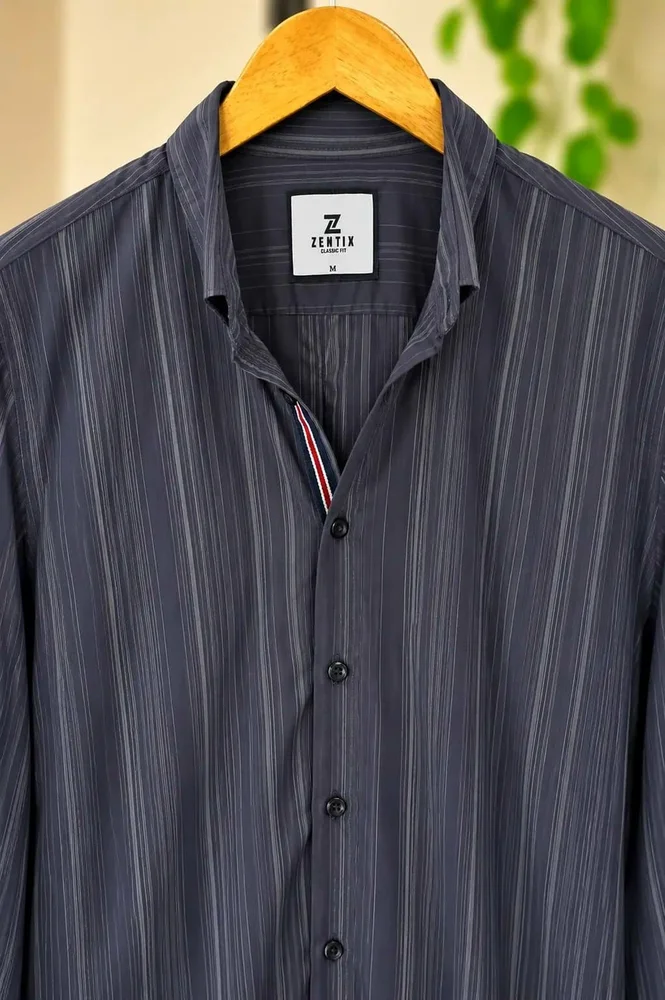 Shadow Fit Dark Stripe